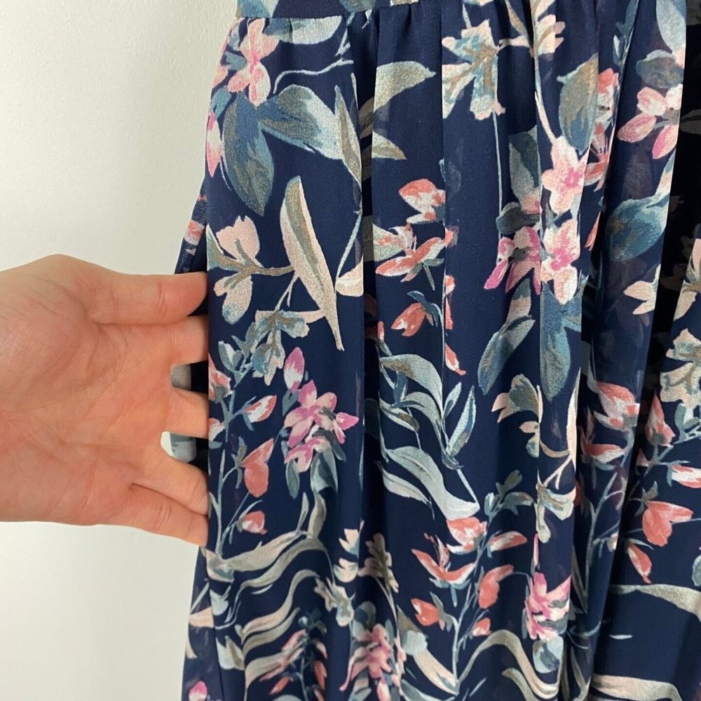 Gal Meets Glam Siena Dress Size 10P Blue Floral Maxi Halter Smocked Flowy - Picture 4 of 10